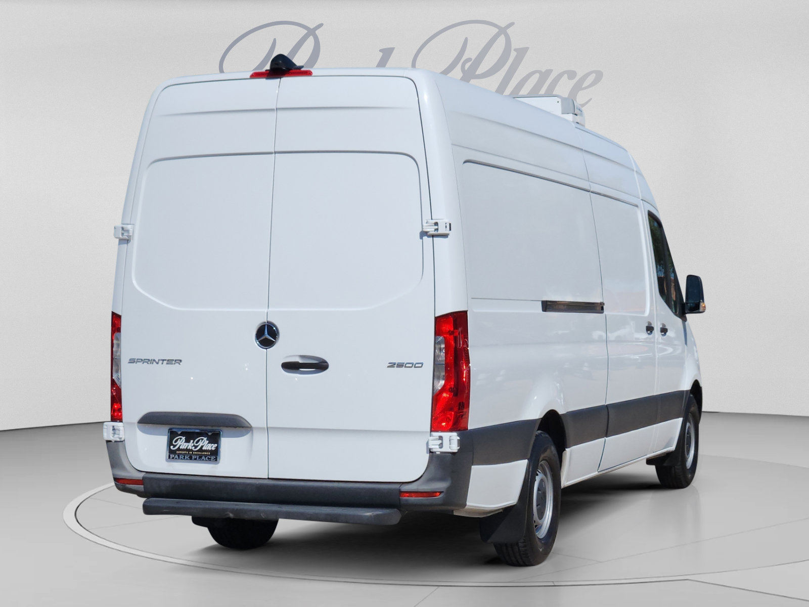 Used 2022 Mercedes-Benz Sprinter 2500 image 6