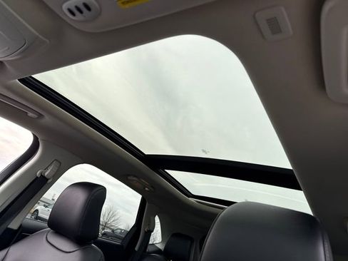 Used 2022 Ford Edge SEL w/ Convenience Package image 34