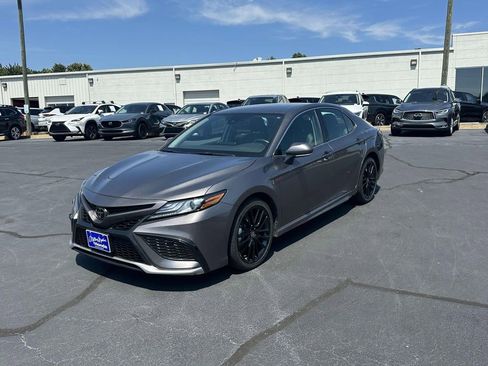 Used 2024 Toyota Camry XSE image 3