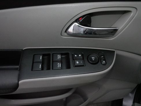 Used 2015 Honda Odyssey EX-L image 19