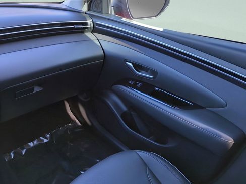 Certified 2023 Hyundai Tucson Limited w/ Cargo Package image 16