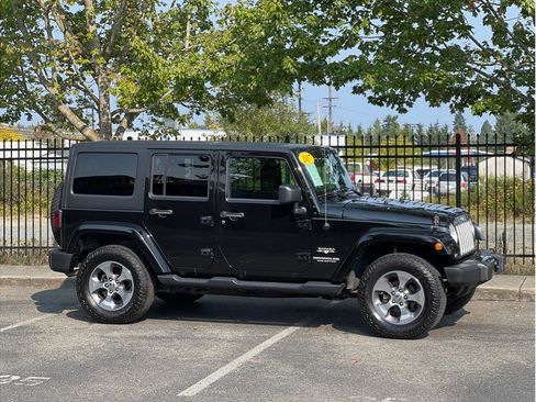 Used 2017 Jeep Wrangler Unlimited Sahara image 1