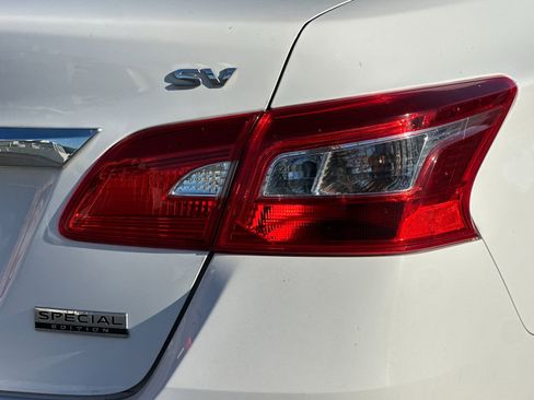 Used 2019 Nissan Sentra SV w/ Special Edition Package image 24