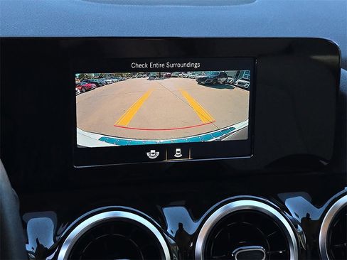 Used 2022 Mercedes-Benz GLA 250 image 30