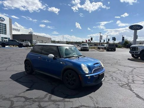 Used 2005 MINI Cooper S FWD image 2