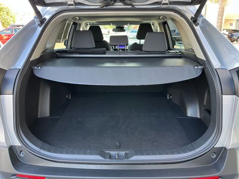 Used 2025 Toyota RAV4 XLE image 33