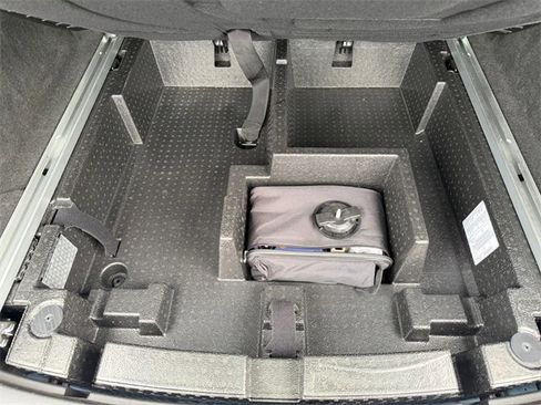 Used 2017 Cadillac XT5 Platinum image 37