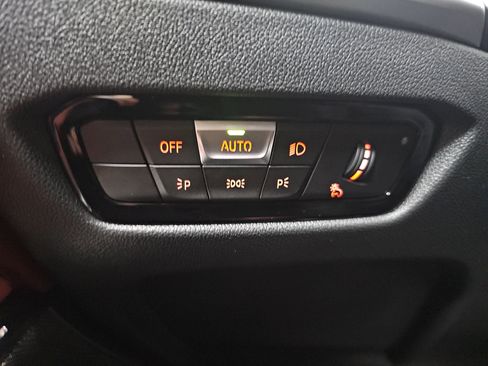 New 2026 BMW 330i Sedan w/ Premium Package image 28