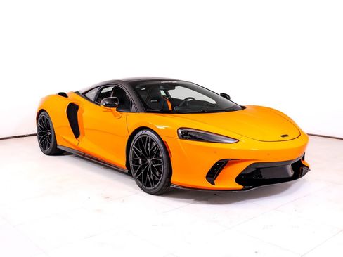 New 2026 McLaren GTS RWD image 7