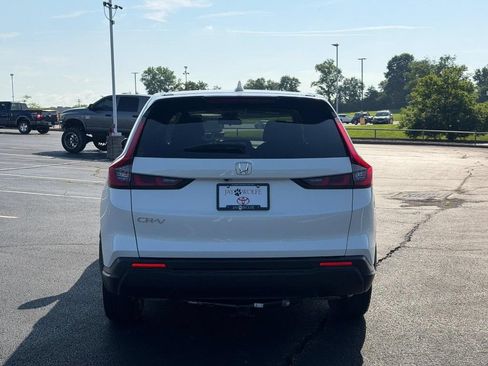 Used 2025 Honda CR-V EX image 5
