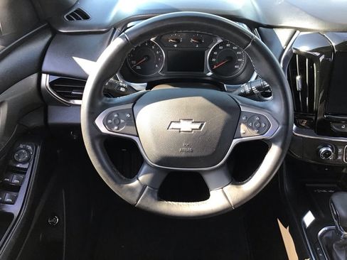 Used 2023 Chevrolet Traverse LT FWD image 21