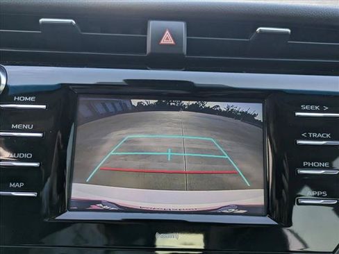 Used 2020 Toyota Camry LE FWD image 13