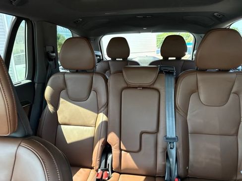 Used 2024 Volvo XC90 B6 Ultimate AWD/4WD image 32