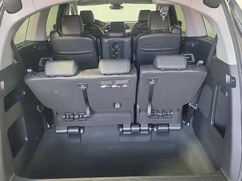 Certified 2024 Honda Odyssey Touring image 7
