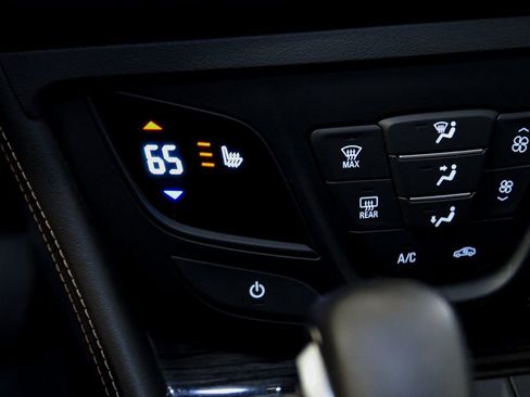 Used 2017 Buick Envision Essence image 21