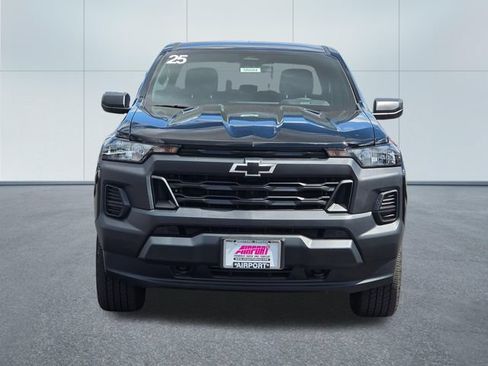 Used 2025 Chevrolet Colorado W/T w/ WT Custom Package AWD/4WD image 9