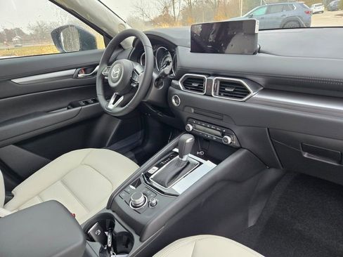 New 2025 MAZDA CX-5 AWD 2.5 S w/ Preferred Package image 6