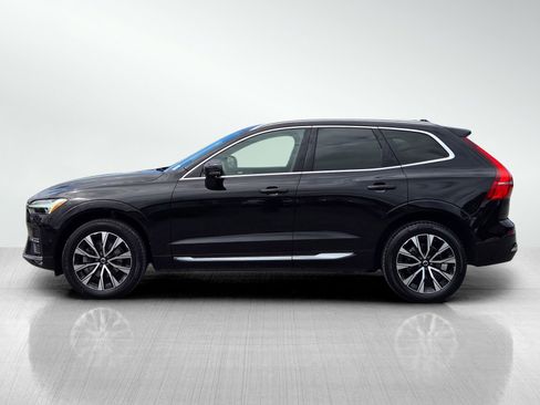 Used 2023 Volvo XC60 B5 Plus FWD image 7