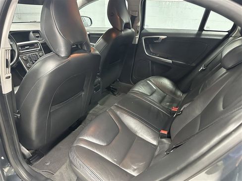 Used 2012 Volvo S60 T5 FWD image 3