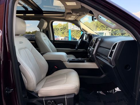 Used 2020 Ford Expedition Platinum image 40