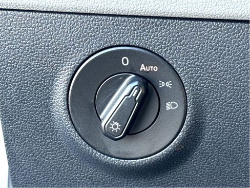 Used 2024 Volkswagen Taos S image 12