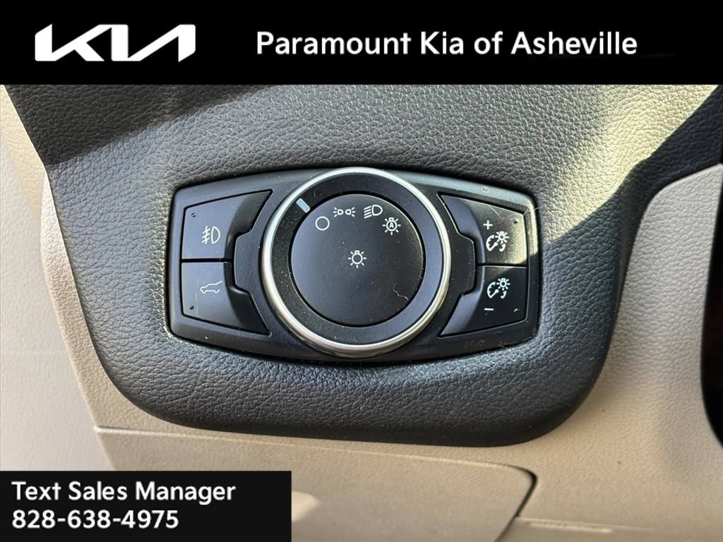 Used 2017 Ford Escape SE w/ Equipment Group 201A AWD/4WD image 24