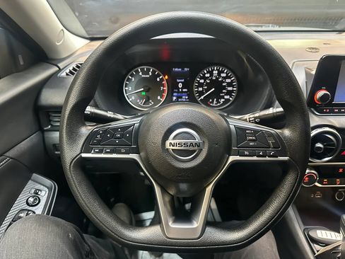Used 2021 Nissan Sentra S FWD image 11