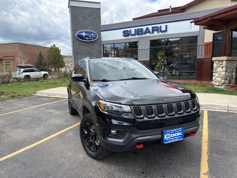 Used 2023 Jeep Compass Trailhawk image 2