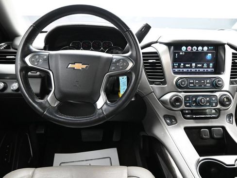 Used 2016 Chevrolet Suburban LT AWD/4WD image 15