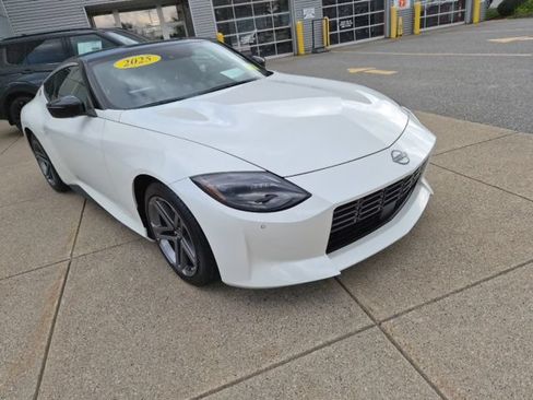 Used 2025 Nissan Z Sport w/ Floor Mat Package RWD image 4