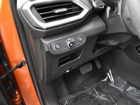 Used 2022 Chevrolet TrailBlazer LT w/ LPO, Blackout Package image 13