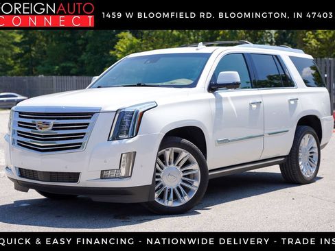 Used 2020 Cadillac Escalade Platinum AWD/4WD image 1