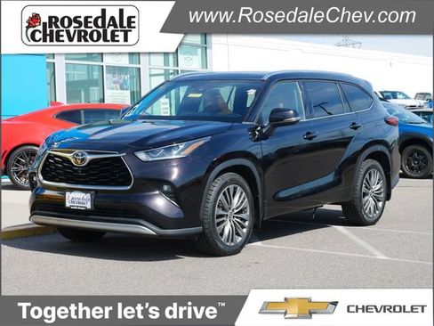 Used 2020 Toyota Highlander Platinum AWD/4WD image 1