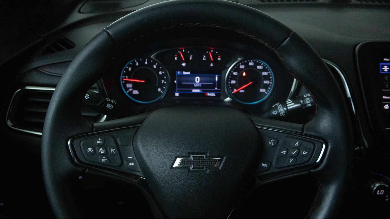 Used 2024 Chevrolet Equinox RS FWD image 16