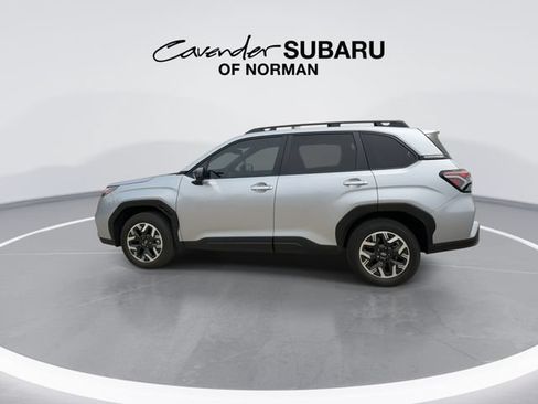 Certified 2025 Subaru Forester Premium AWD/4WD image 5