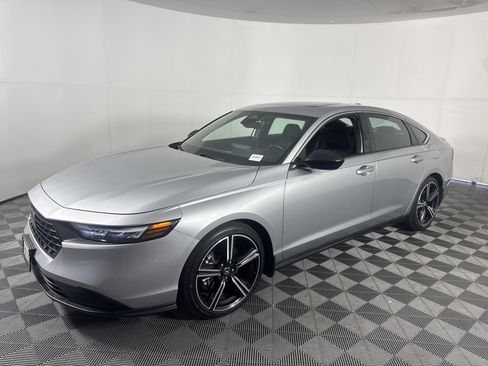 Certified 2024 Honda Accord Sport image 8