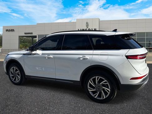 New 2026 Lincoln Corsair Premiere image 6