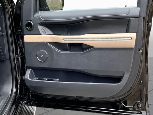 Certified 2023 Ford Expedition Max Limited AWD/4WD image 23