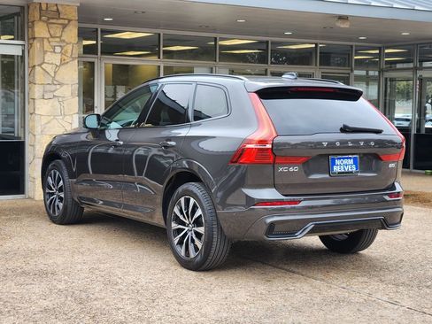 Used 2023 Volvo XC60 B5 Plus w/ Climate Package image 4