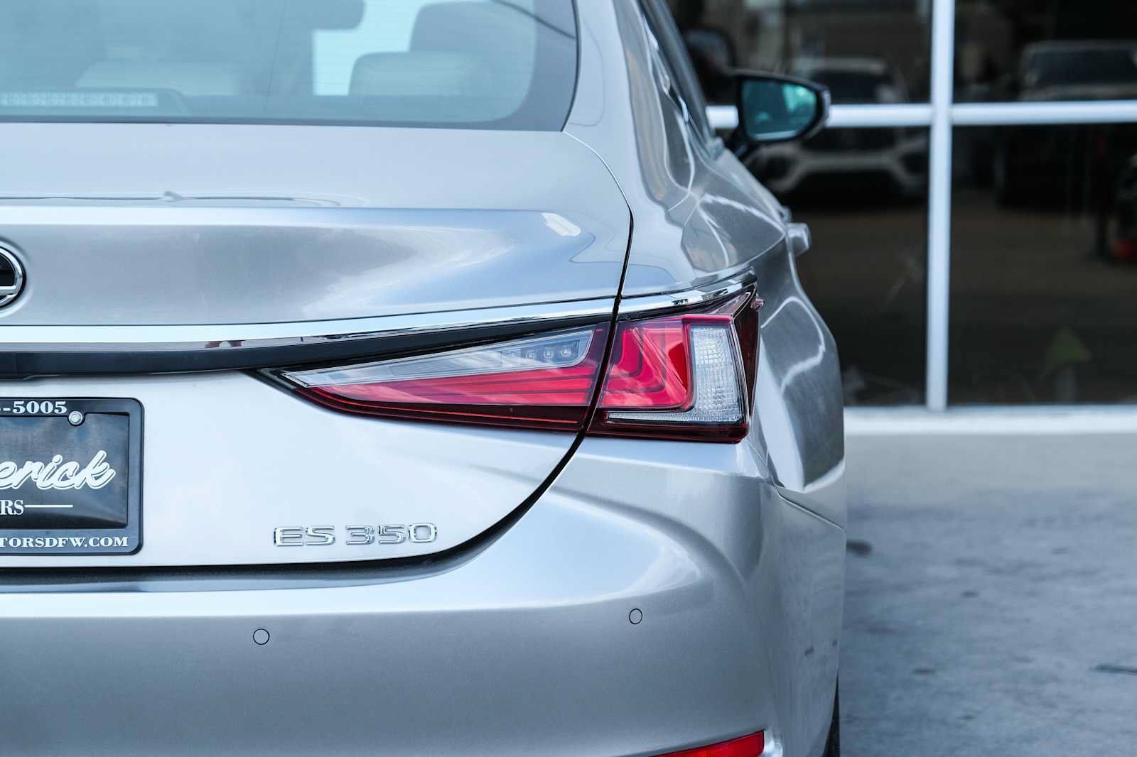 Used 2019 Lexus ES 350 w/ Premium Package FWD image 13