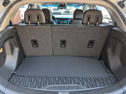 Used 2022 Chevrolet Bolt LT w/ Infotainment Package image 18