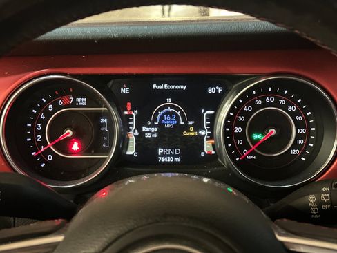 Used 2018 Jeep Wrangler Unlimited Rubicon image 24