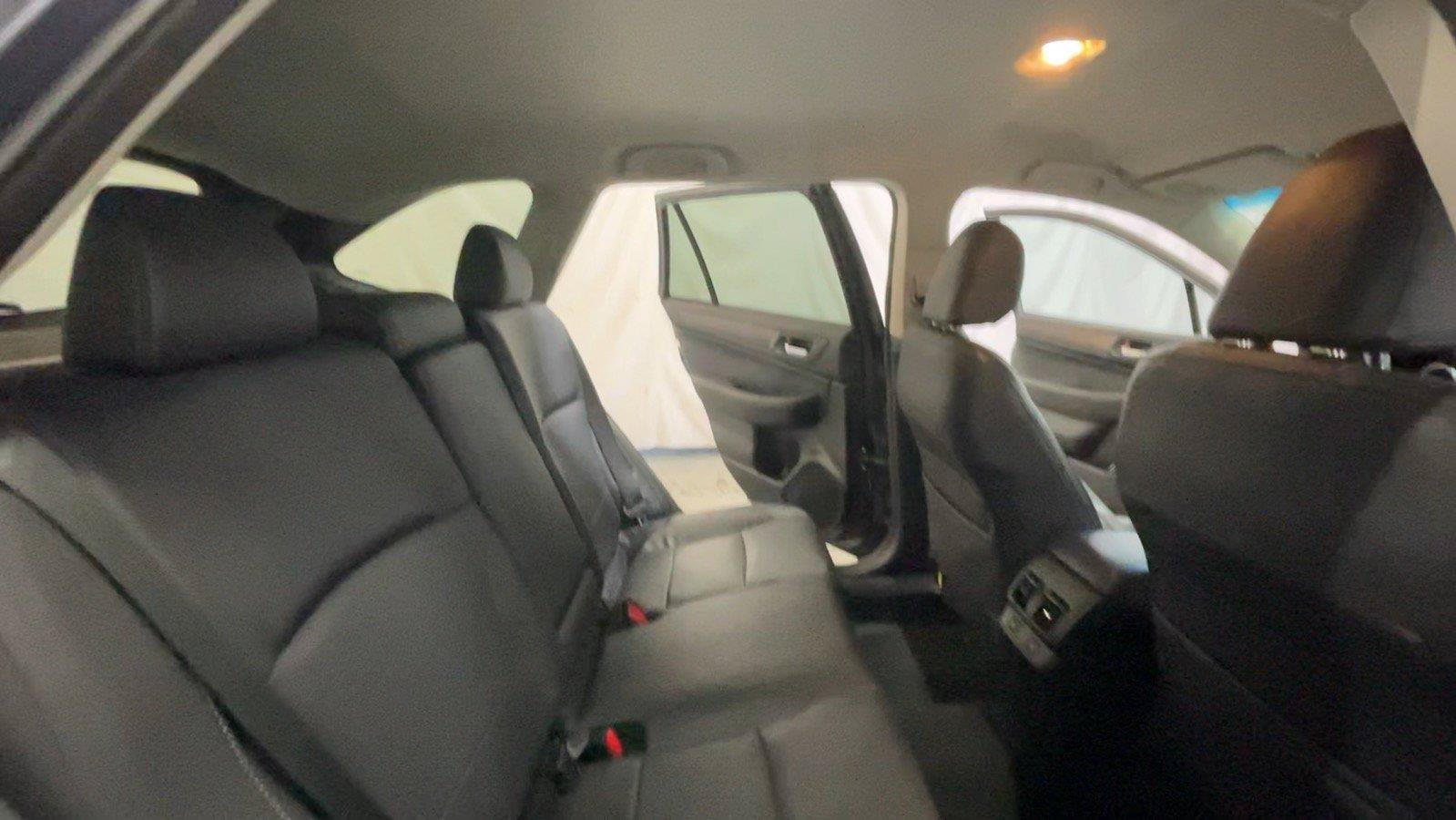 Used 2016 Subaru Outback 3.6R Limited AWD/4WD image 26