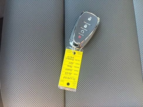 New 2026 Chevrolet Trax RS w/ Sunroof Package image 18