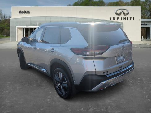 Used 2023 Nissan Rogue Platinum w/ Platinum Premium Package image 5