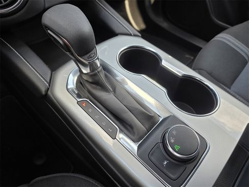 Used 2025 Chevrolet Blazer LT image 21