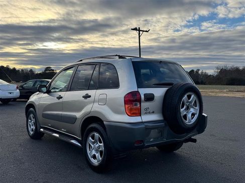 Used 2002 Toyota RAV4 4WD image 7