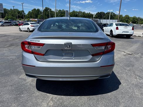 Used 2019 Honda Accord LX image 4