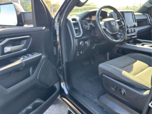 Used 2022 RAM 1500 Big Horn AWD/4WD image 7
