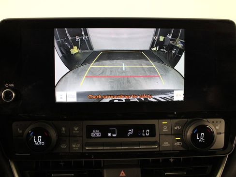 Used 2025 Toyota Grand Highlander FWD image 29